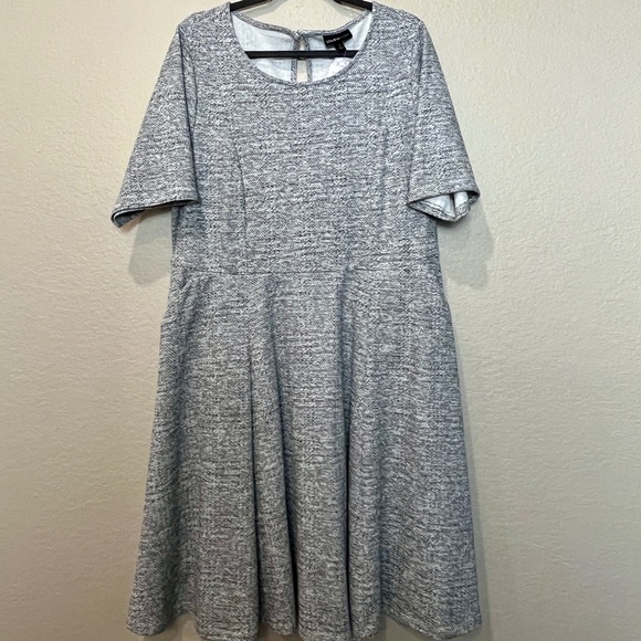 Torrid Dresses & Skirts - TORRID | 2X | Grey Double‑Knit Short‑Sleeve Skater Dress